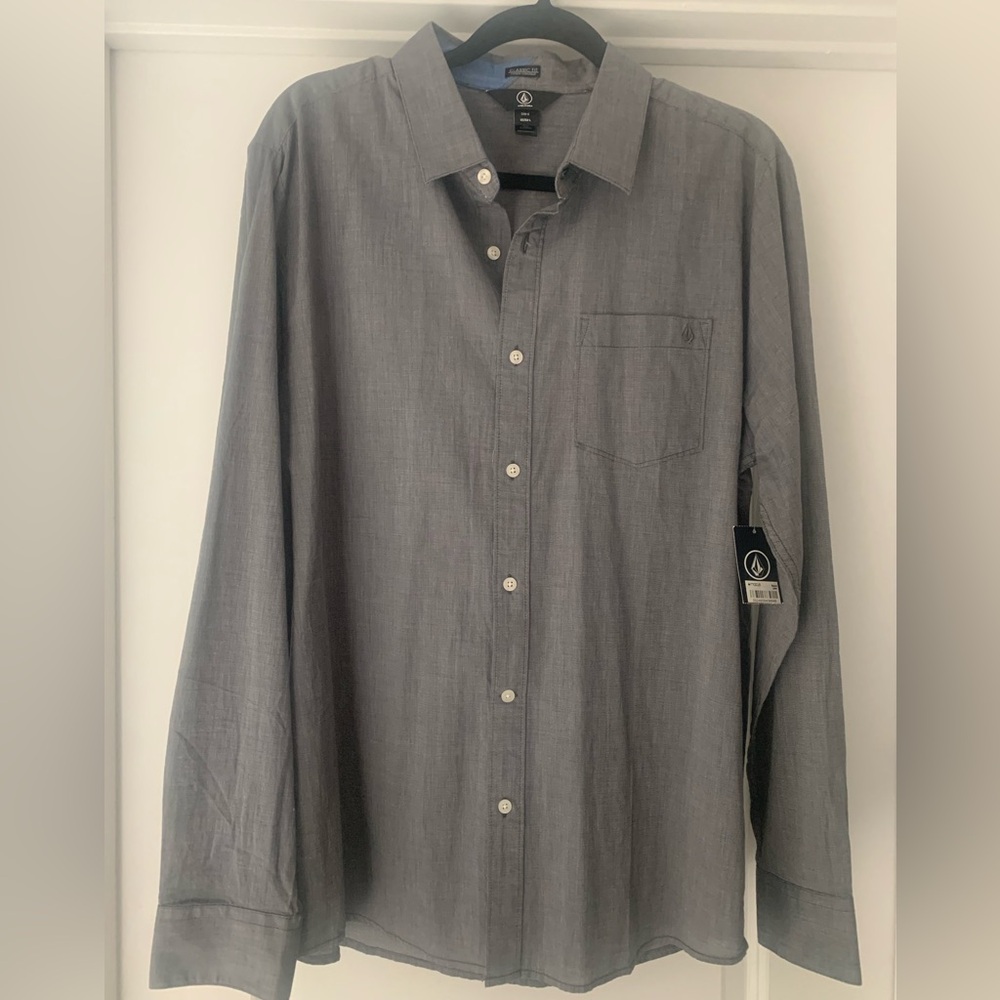 NWT VOLCOM Classic Fit Long Sleeve Button Down Casual Dress Shirt sz Large